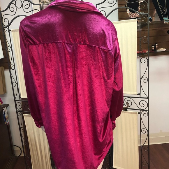 Velour button down Shirt - Picture 3 of 3
